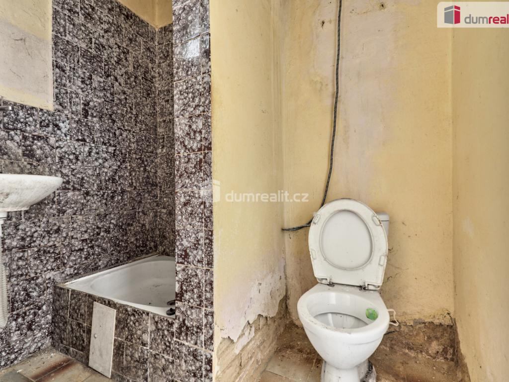 Prodej domu 200 m2, Kravaře – náhled fotky 12