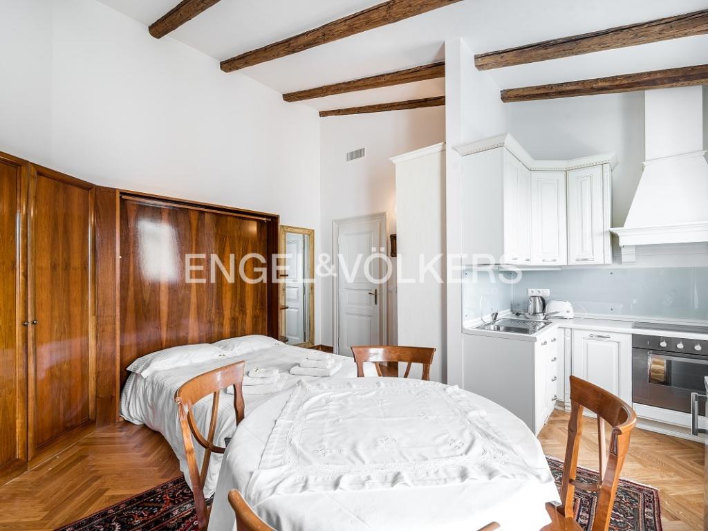 Pronájem bytu 1+kk 38 m2