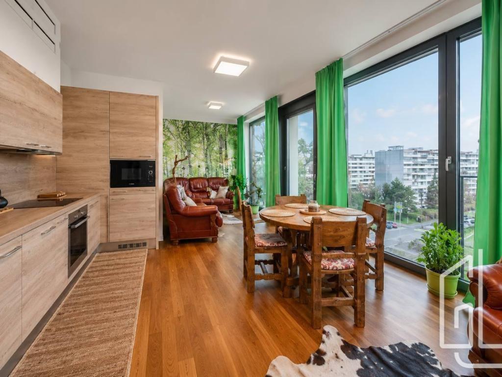 Pronájem bytu 2+kk 75 m2