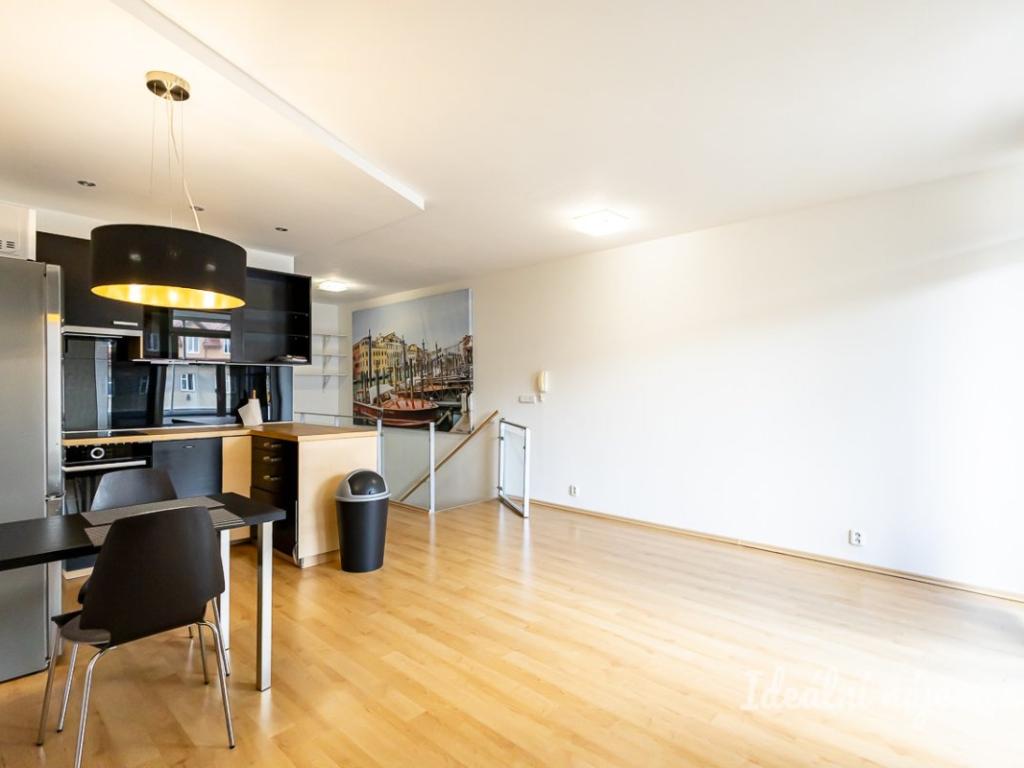 Pronájem bytu 2+kk 58 m2