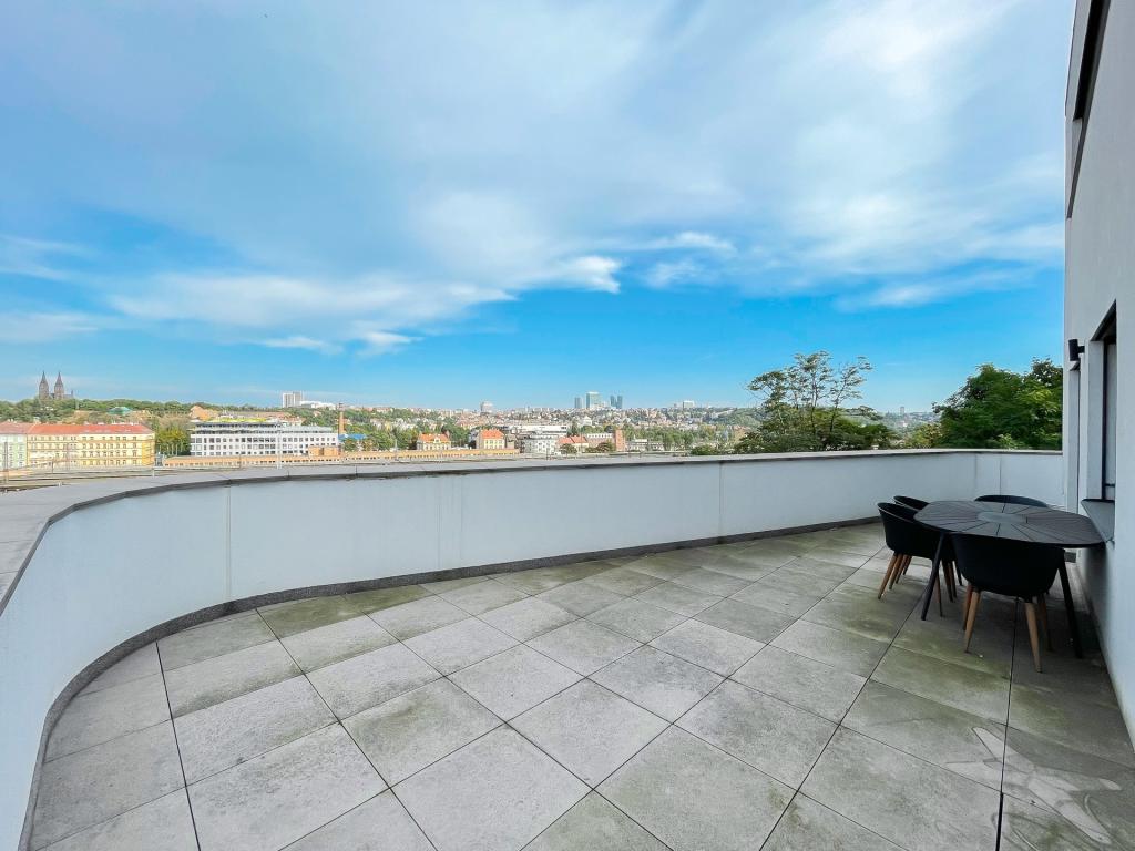 Pronájem bytu 2+kk 144 m2
