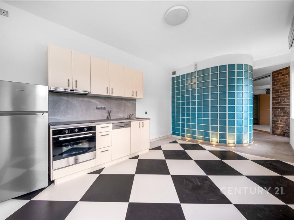 Pronájem bytu 2+kk 63 m2