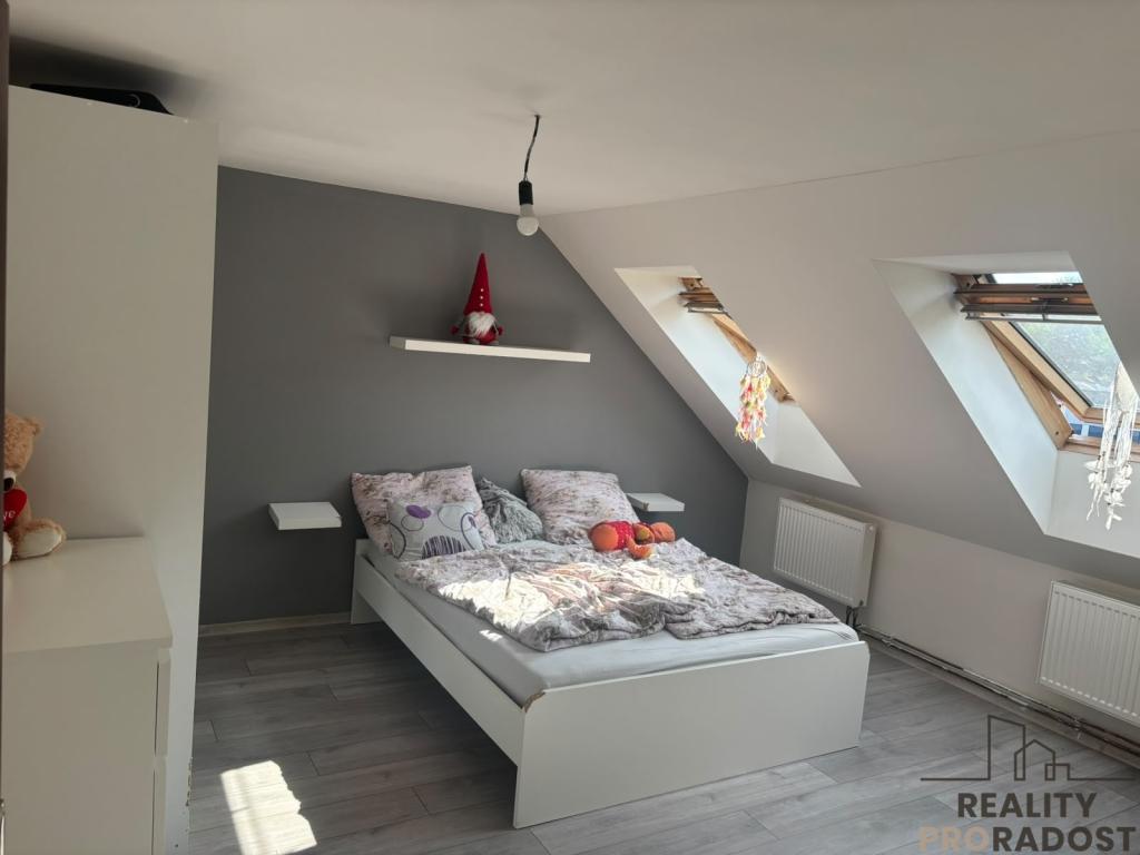 Pronájem bytu 4+kk 90 m2