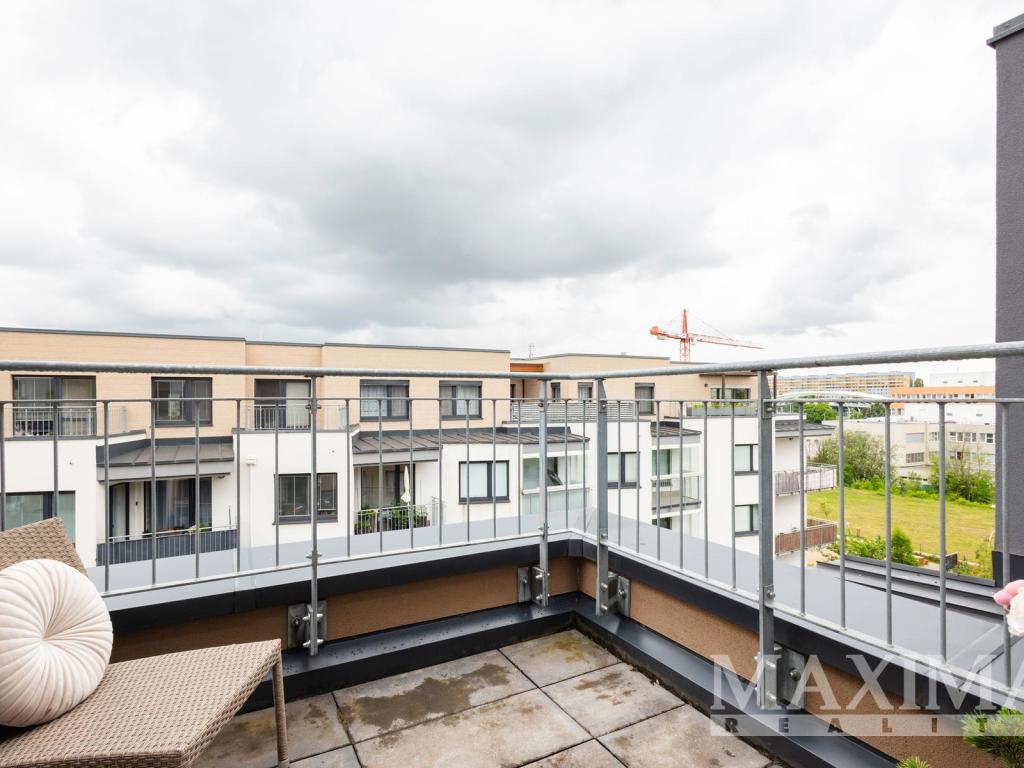 Prodej bytu 1+kk 39 m2, Praha – náhled fotky 18