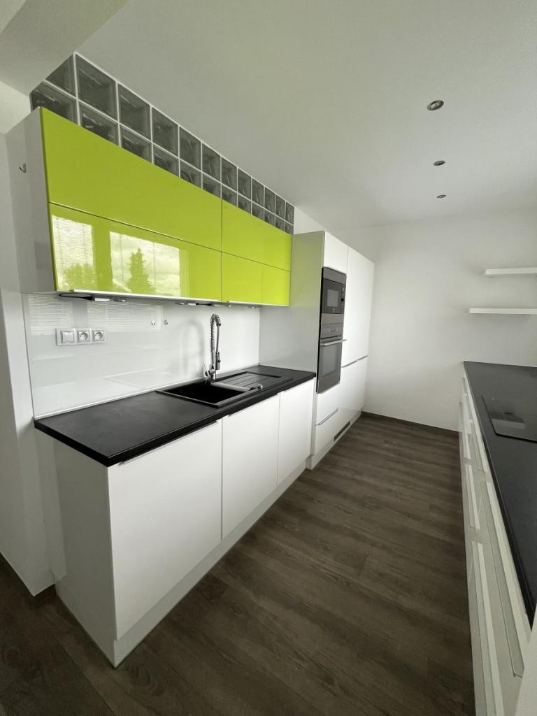 Pronájem bytu 4+kk 84 m2