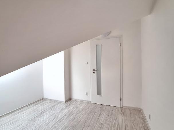 Pronájem bytu 2+kk 40 m2