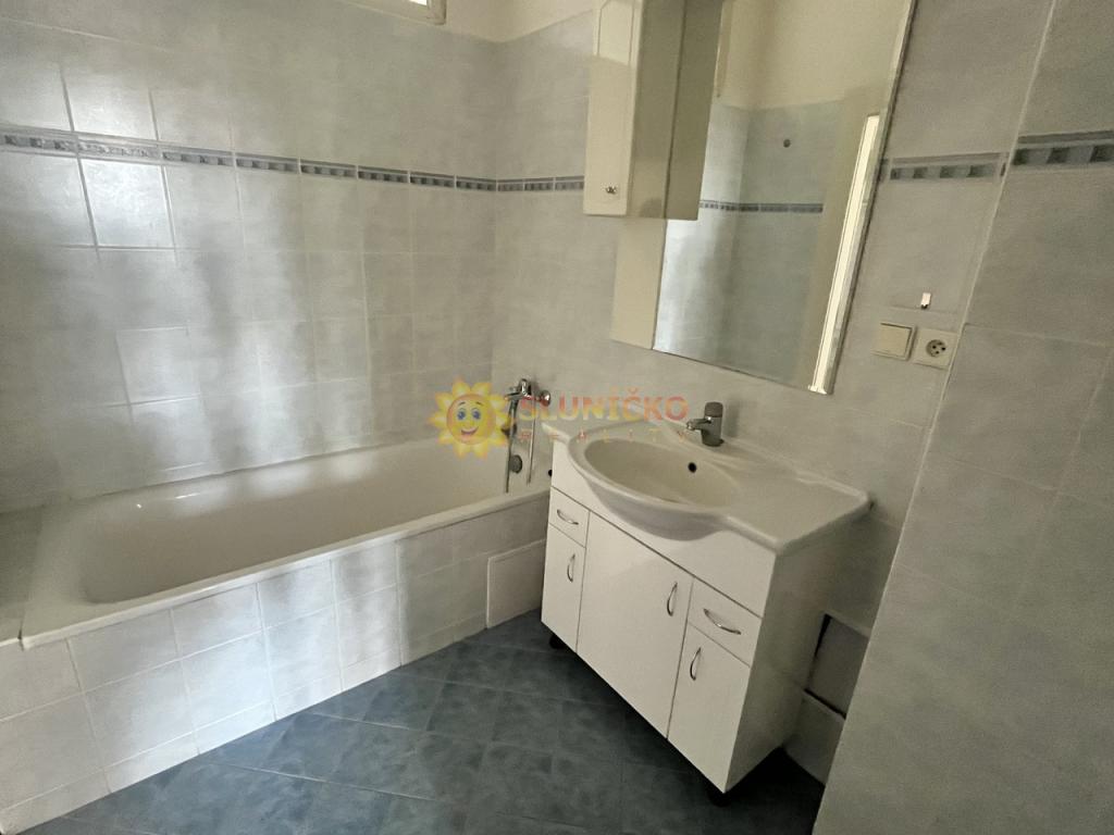 Pronájem bytu 3+kk 91 m2, Hradec Králové – náhled fotky 7