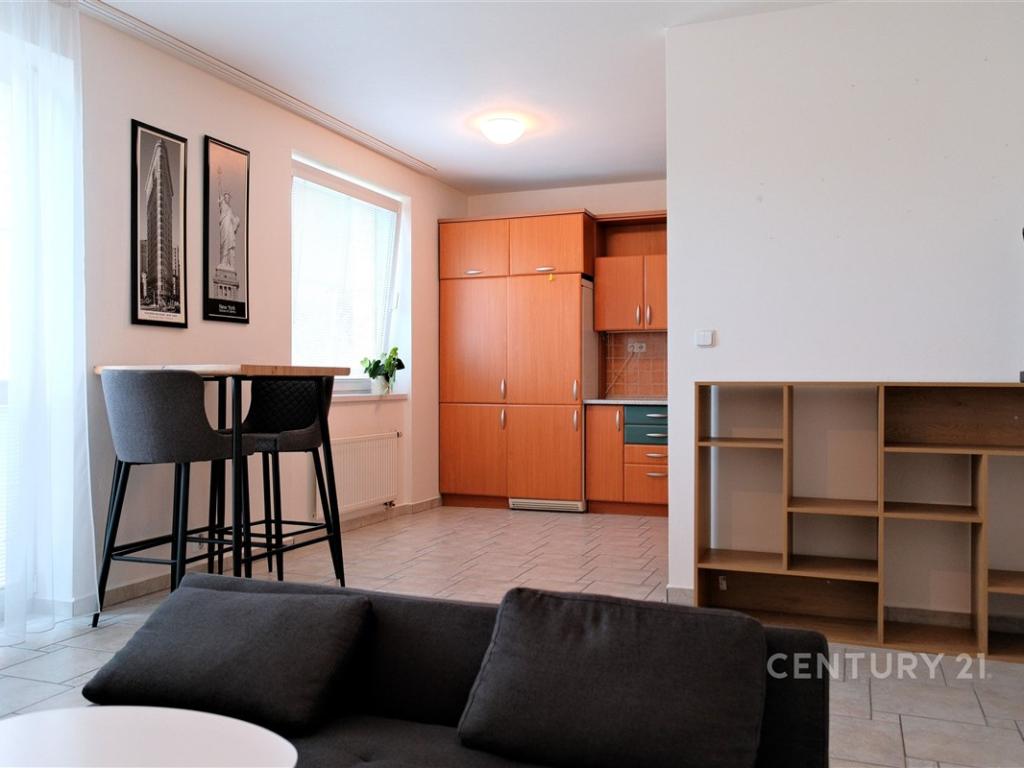 Pronájem bytu 2+kk 60 m2