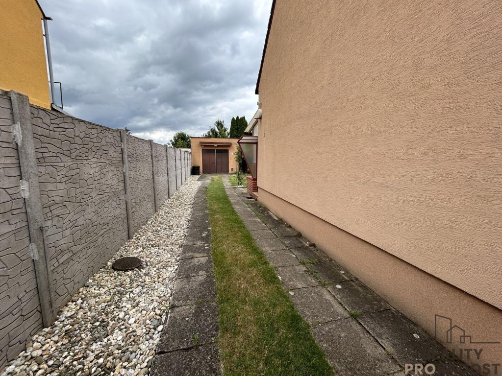 Pronájem domu 699 m2