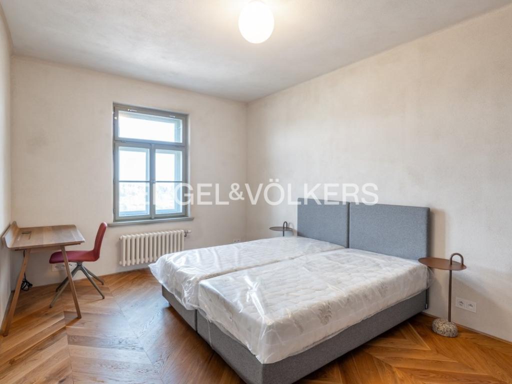 Pronájem bytu 4+1 156 m2