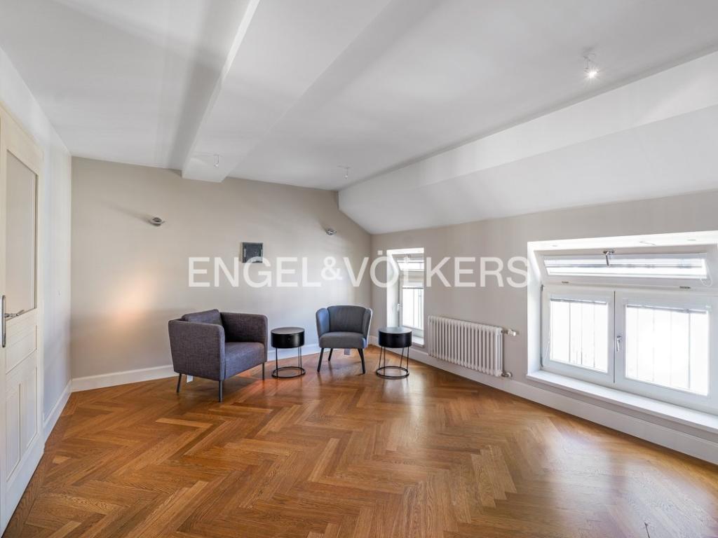 Pronájem bytu 4+kk 155 m2