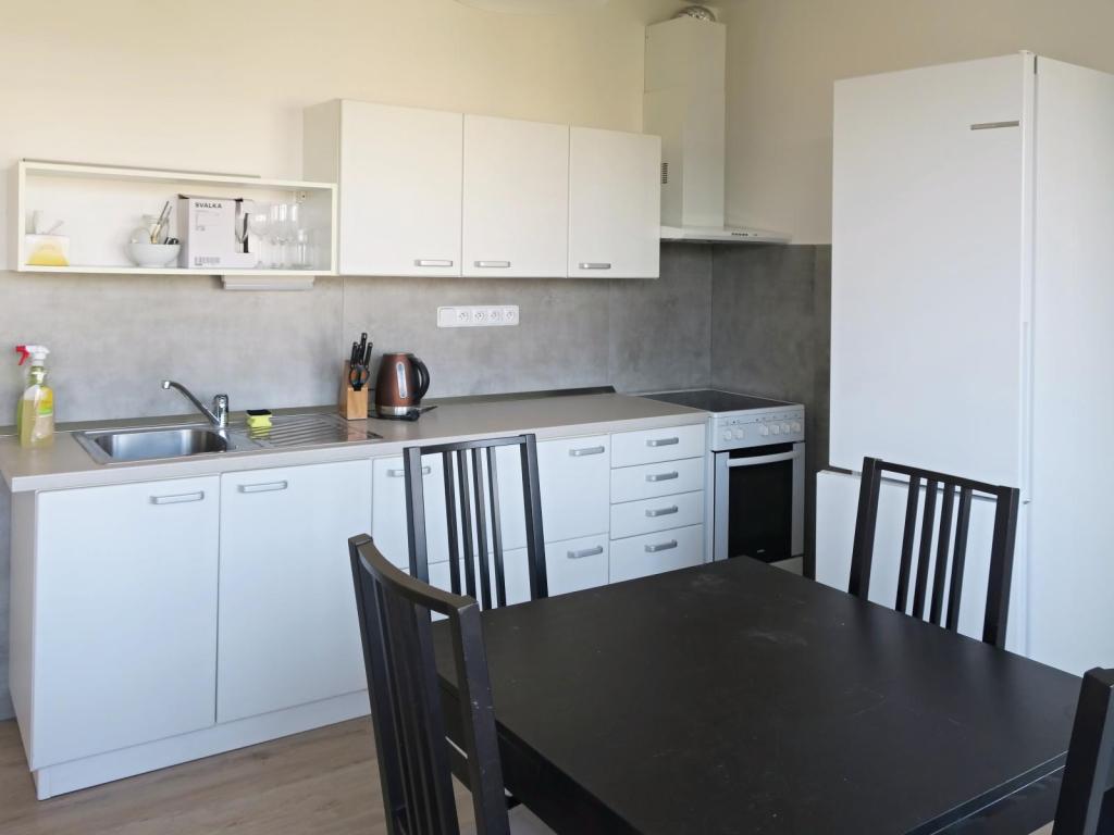 Pronájem bytu 2+kk 600 m2