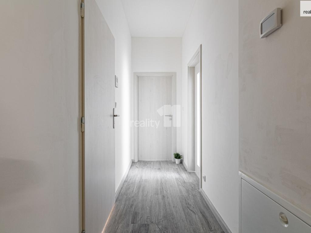 Pronájem bytu 2+kk 56 m² – pohled 4