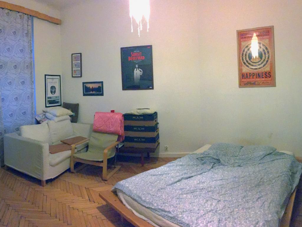Spolubydleni bytu celý pokoj 38 m2