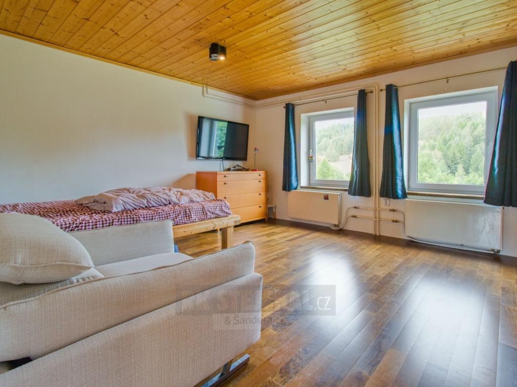 Prodej domu 410 m2, Moldava – náhled fotky 10