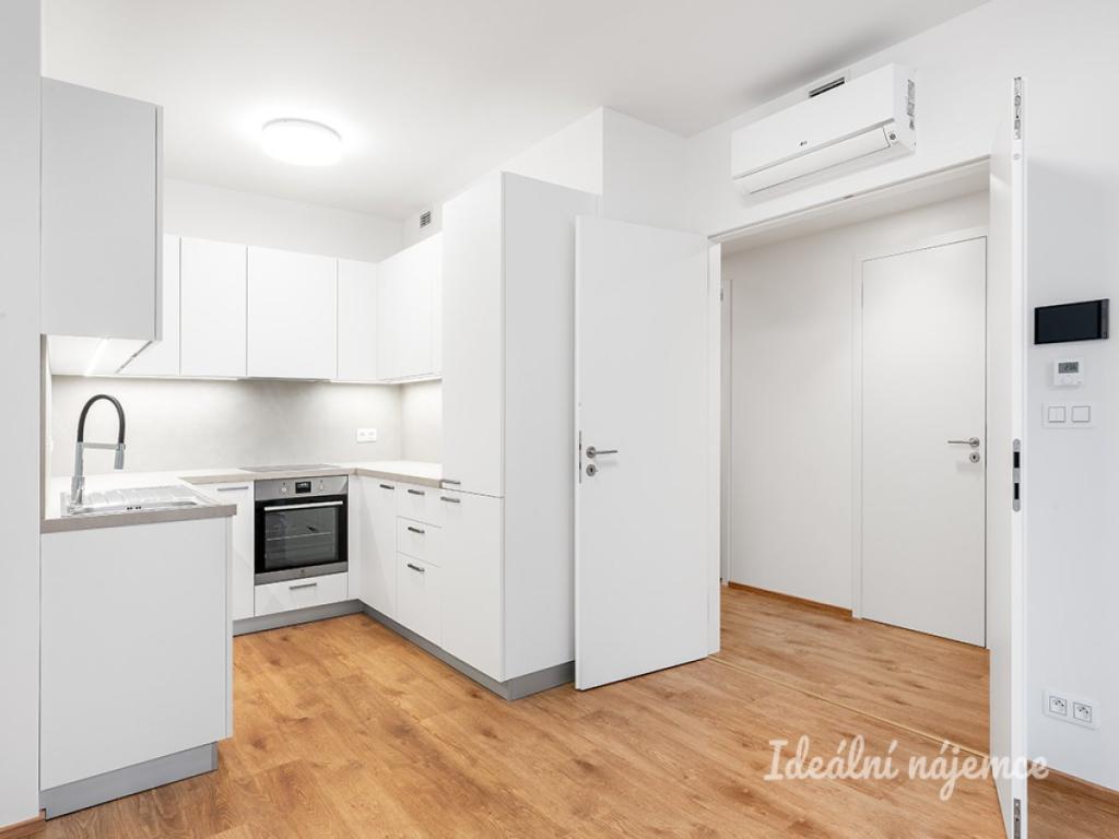 Pronájem bytu 2+kk 60 m2