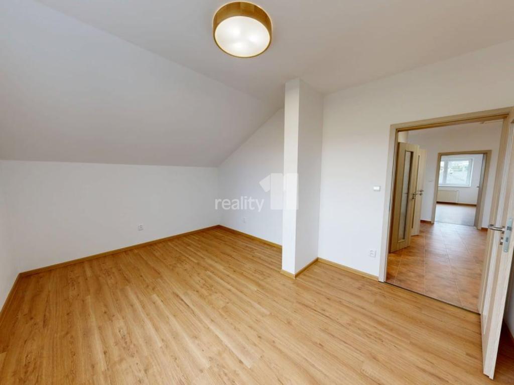 Pronájem bytu 4+kk 136 m2