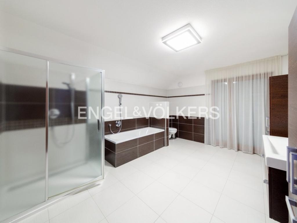Pronájem domu 170 m2, Letkov – náhled fotky 8