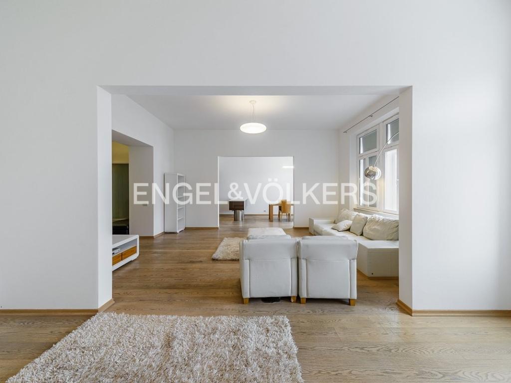 Pronájem bytu 2+kk 128 m2