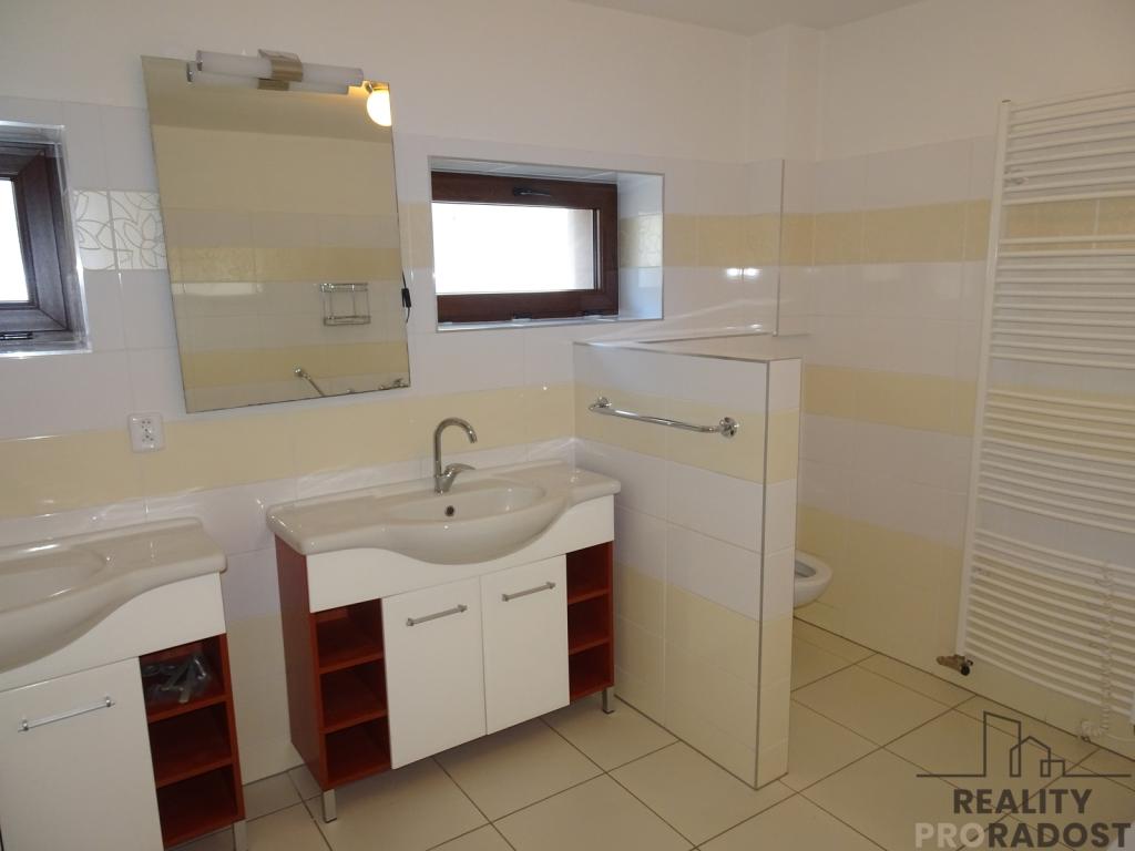 Prodej domu 250 m2, Pardubice – náhled fotky 9