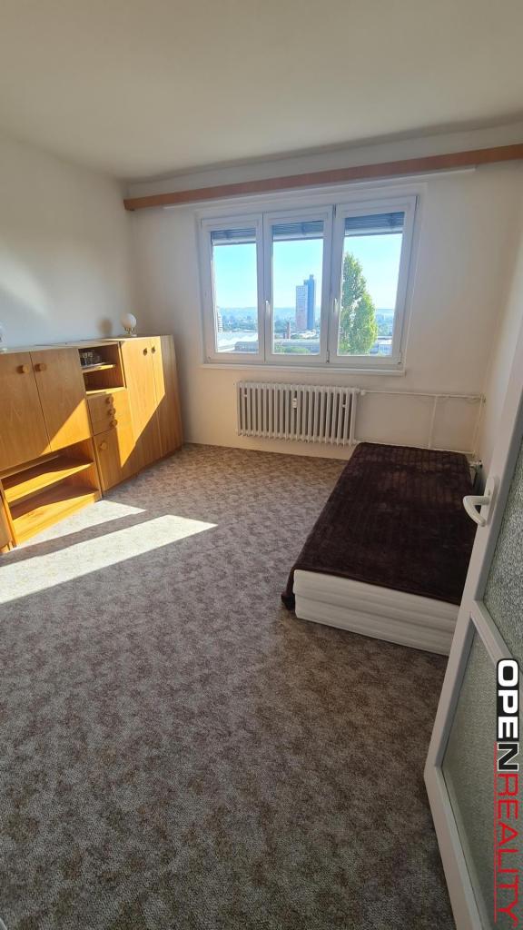 Pronájem bytu pokoj 32 m2