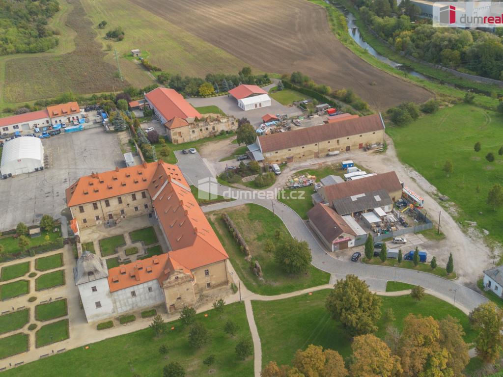 Prodej domu 360 m2, Králův Dvůr – náhled fotky 22