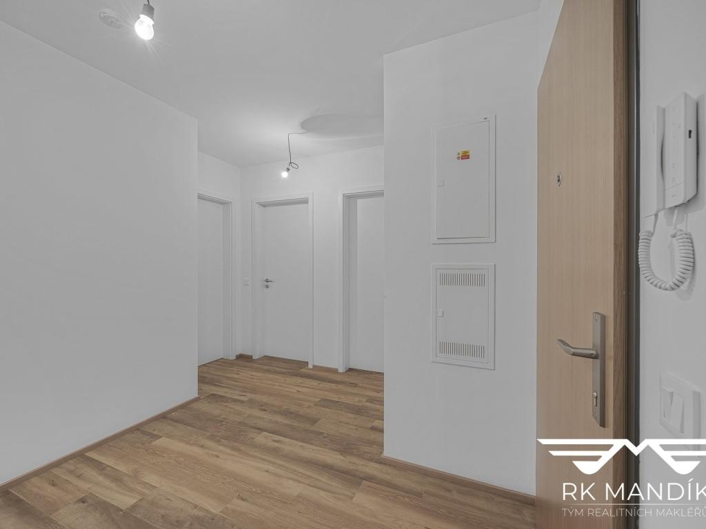 Pronájem bytu 3+kk 86 m2, Praha – náhled fotky 24