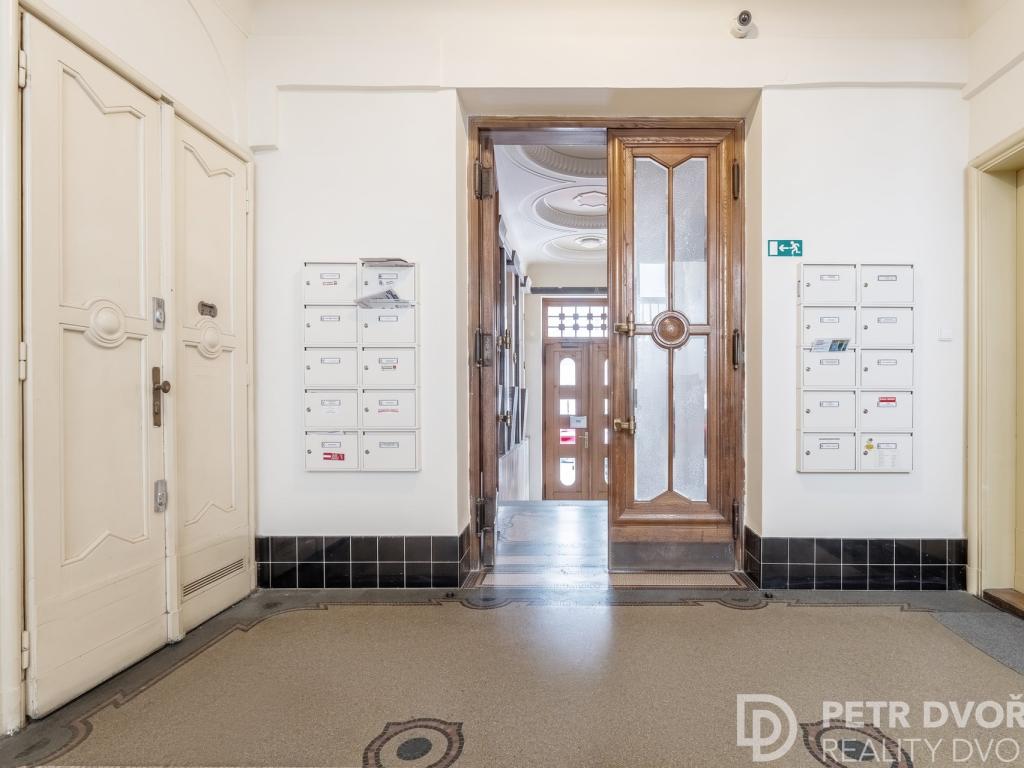 Prodej bytu 3+kk 74 m2, Praha – náhled fotky 18