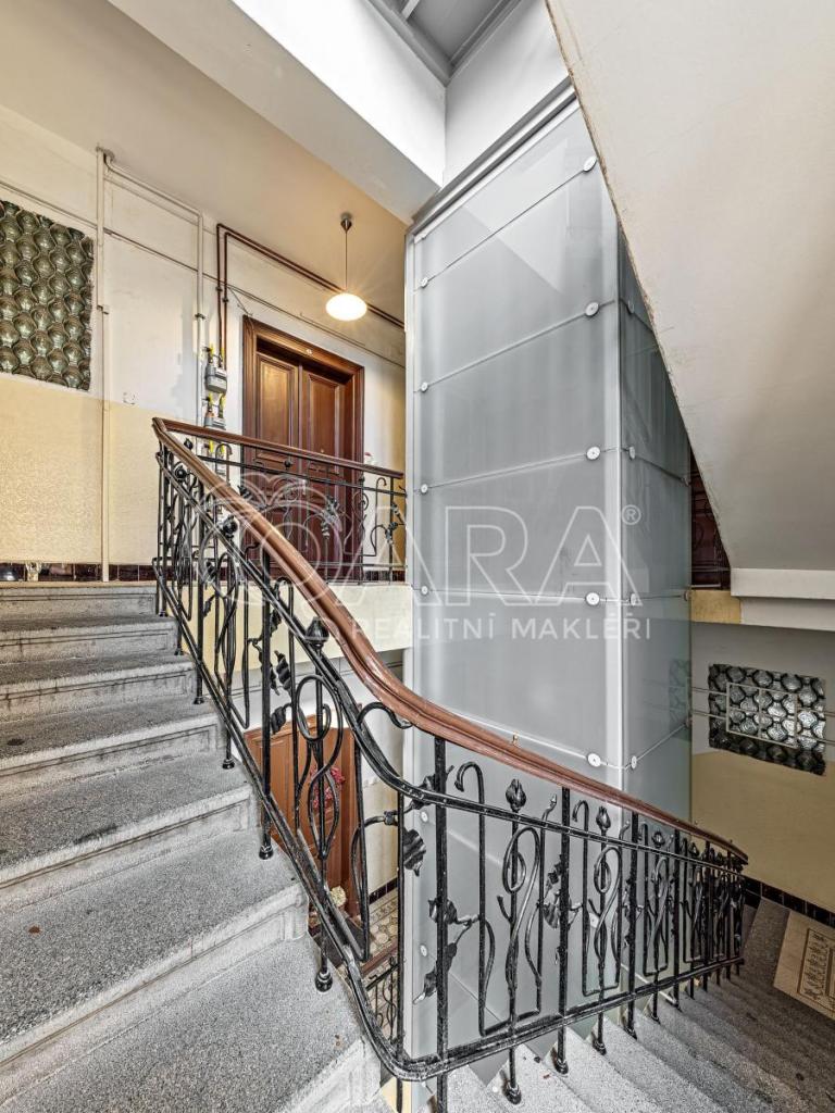 Pronájem bytu 2+kk 76 m2, Praha – náhled fotky 17