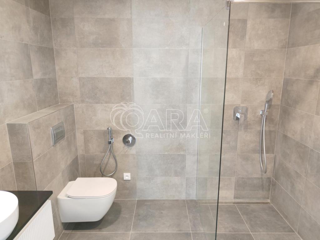 Pronájem bytu 4+kk 106 m2, Vysoký Újezd – náhled fotky 18
