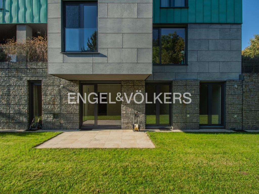 Pronájem bytu 5+kk 139 m2, Praha – náhled fotky 12