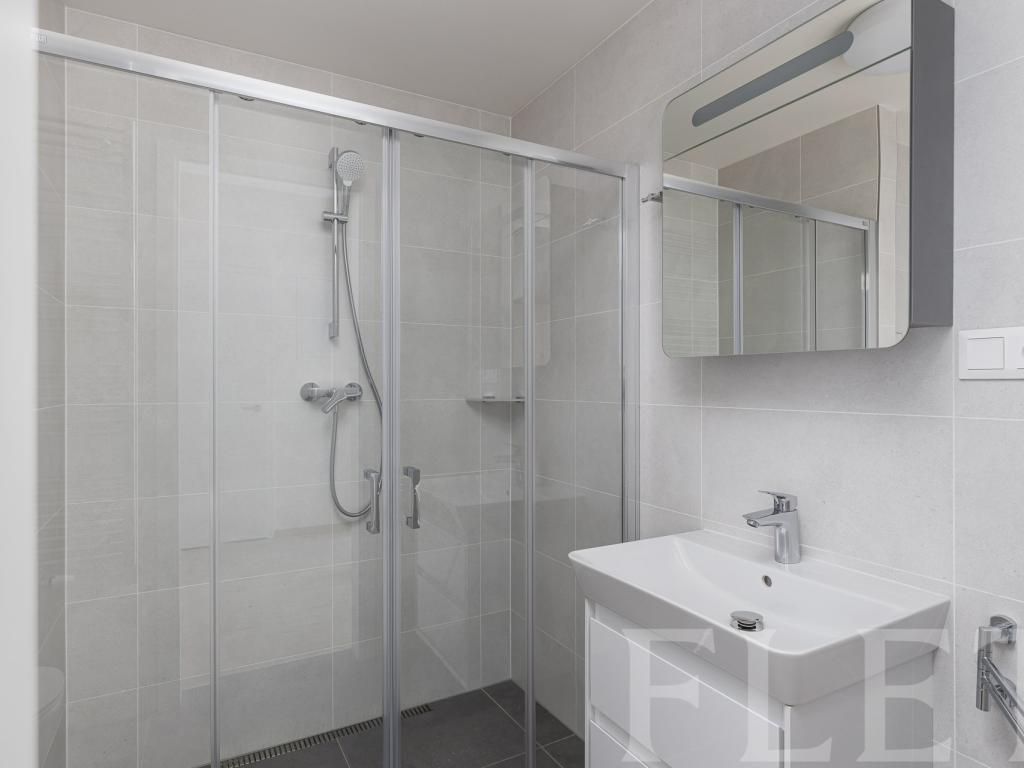 Pronájem bytu 2+kk 46 m2, Praha – náhled fotky 8