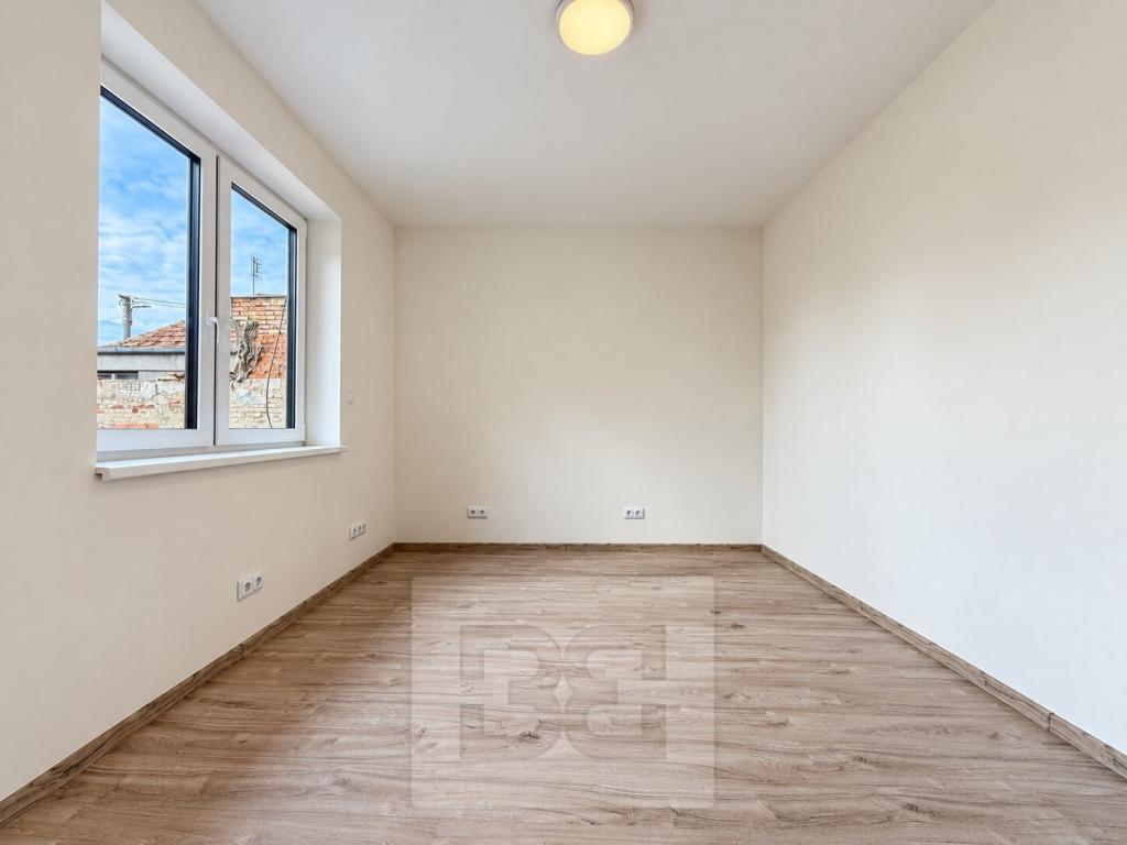 Pronájem domu 130 m2, Dolní Dunajovice – náhled fotky 11