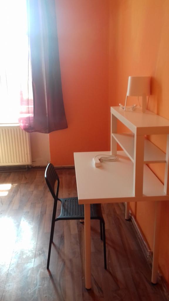 Pronajem bytu celý pokoj 85 m2