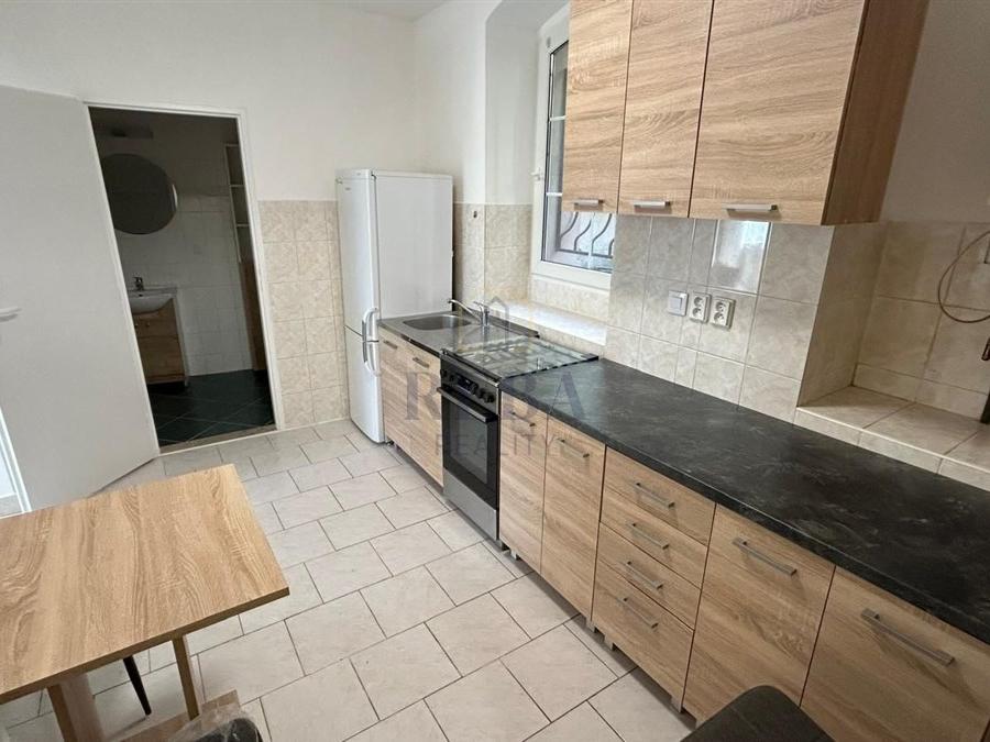 Pronájem 2+1, Karlovy Vary - Pražská silnice,