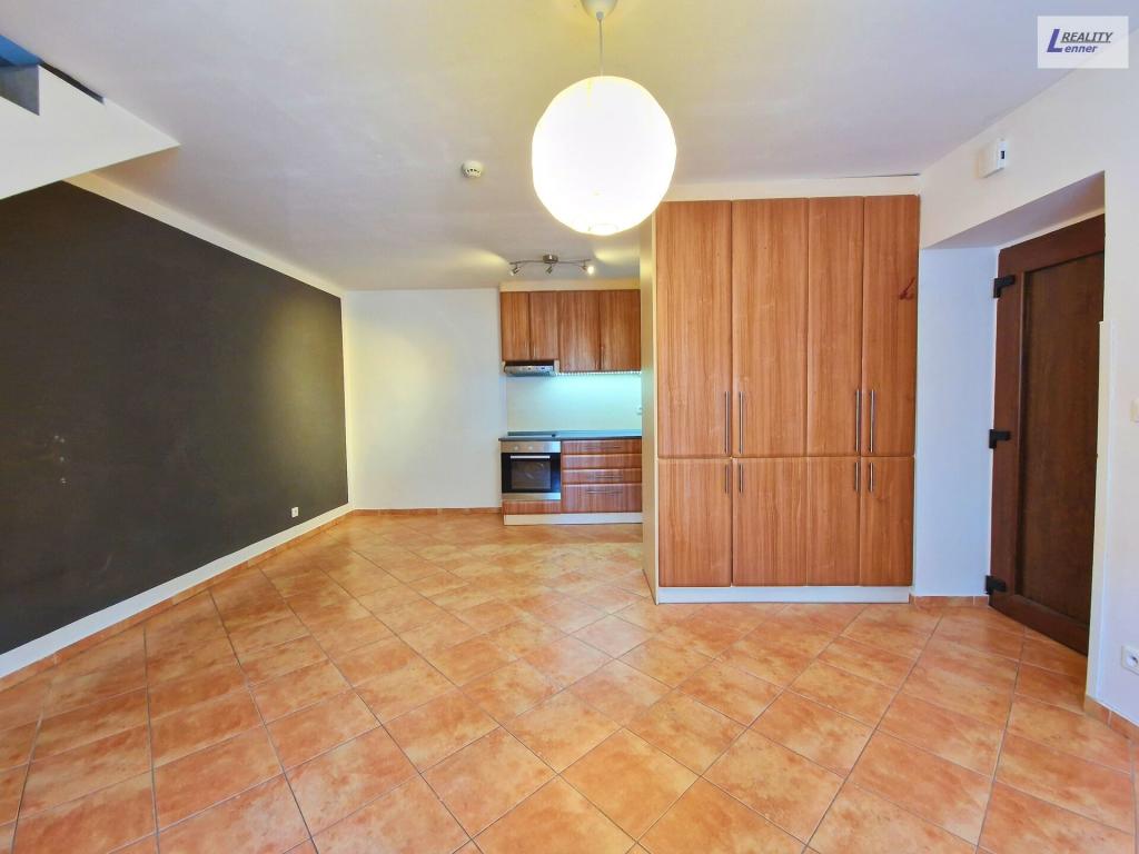 Pronájem bytu 3+kk 72 m2