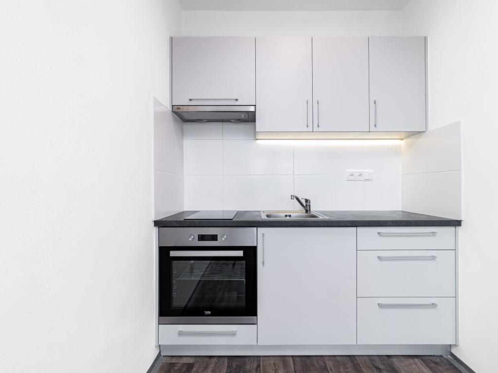 Pronájem bytu 1+kk 28 m2