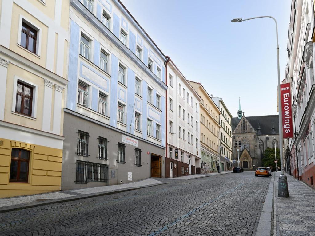 Pronájem bytu 2+kk 50 m2, Praha – náhled fotky 19