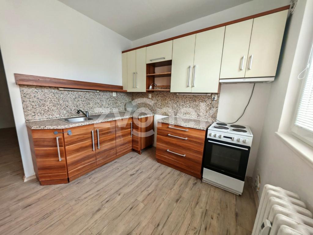 Pronájem bytu 2+1 68 m2, Zlín – náhled fotky 2