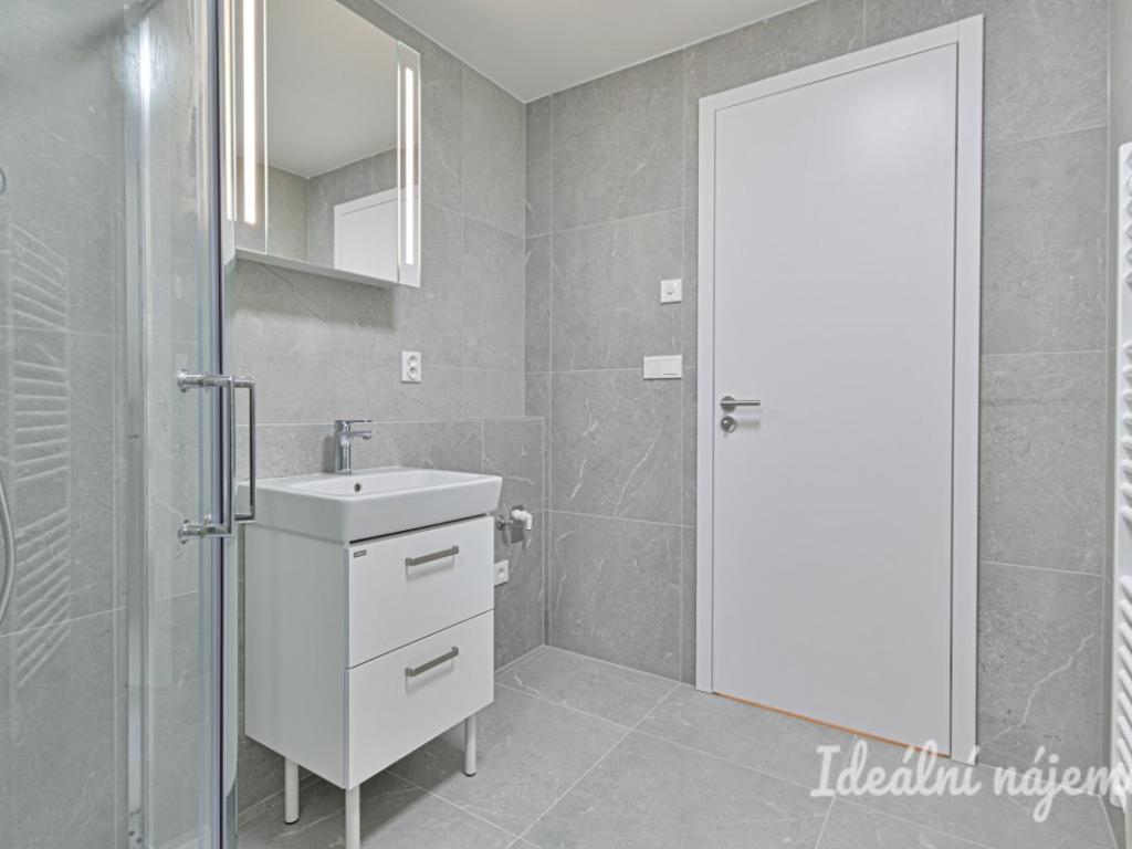 Pronájem bytu 1+kk 37 m² – pohled 6