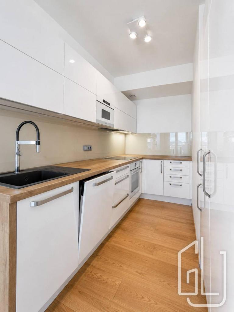 Pronájem bytu 2+kk 55 m2