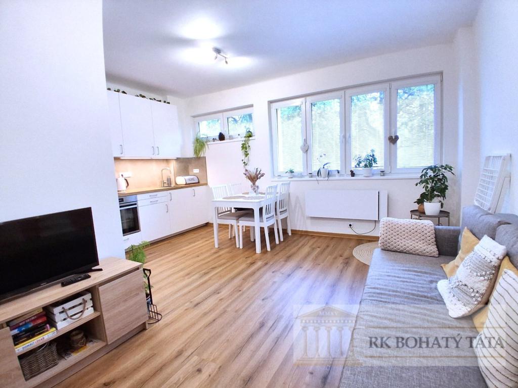 Pronájem bytu 2+kk 33 m2