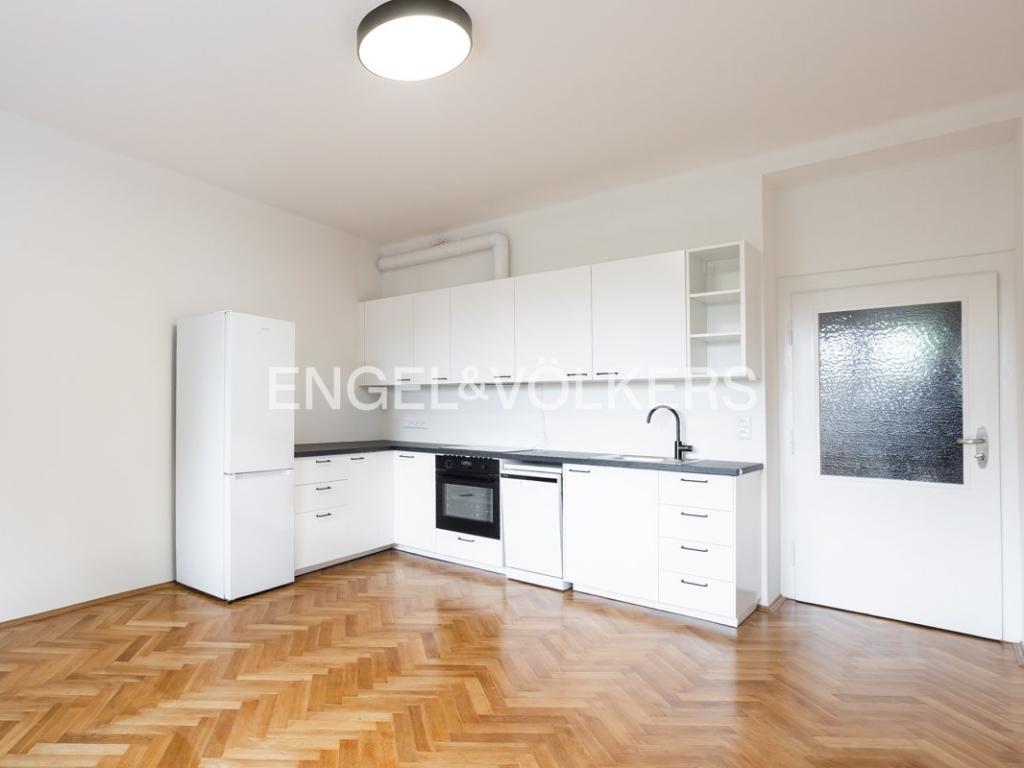 Pronájem bytu 3+kk 82 m2