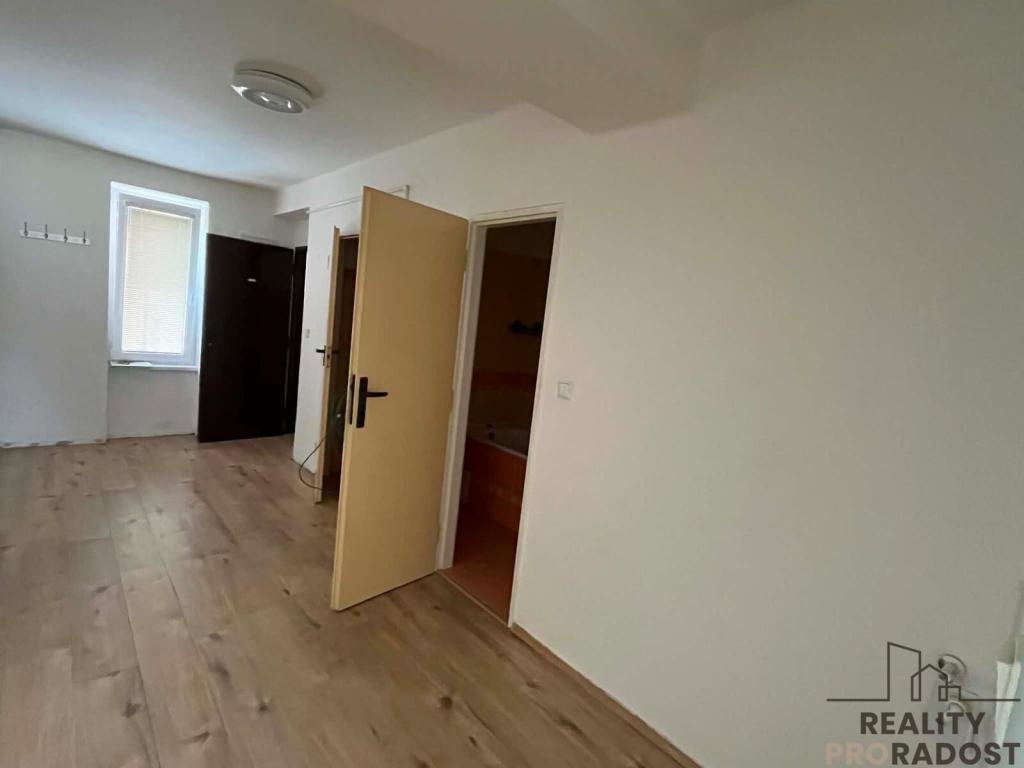 Pronájem bytu 2+1 64 m2