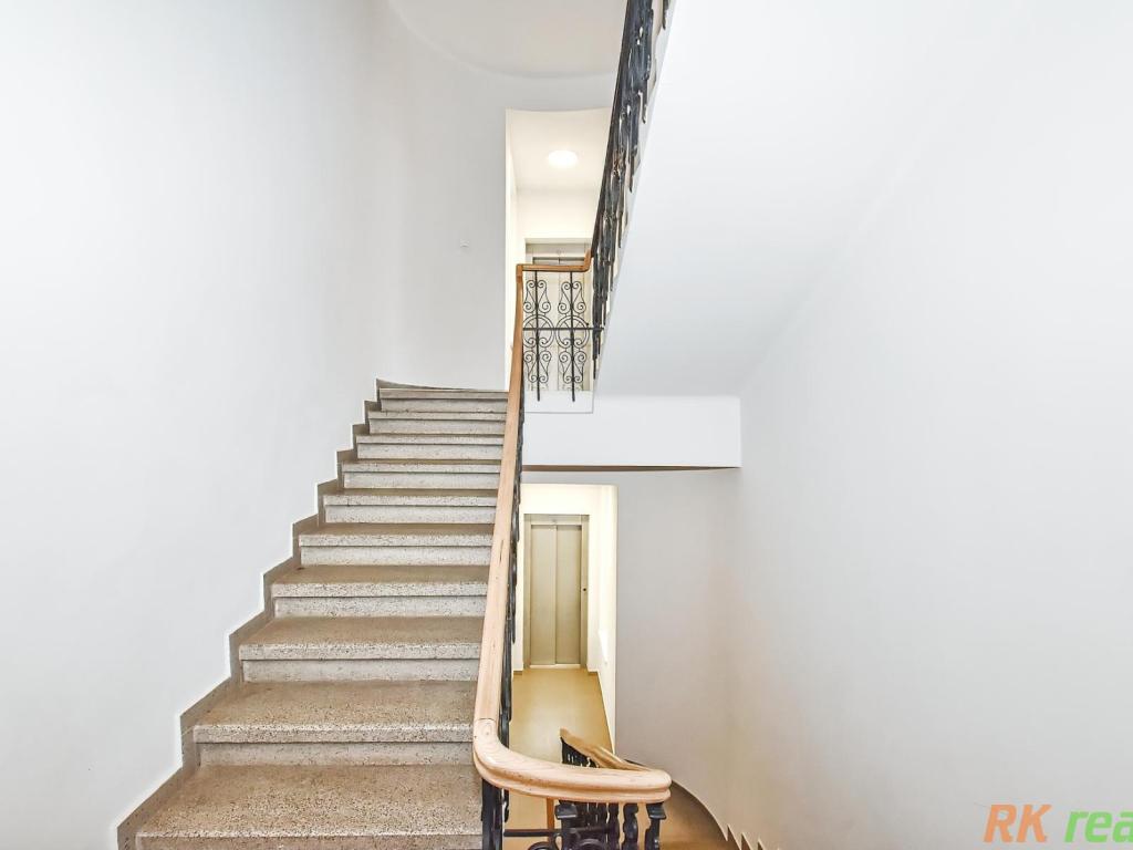 Pronájem bytu 1+1 33 m2, Praha – náhled fotky 18