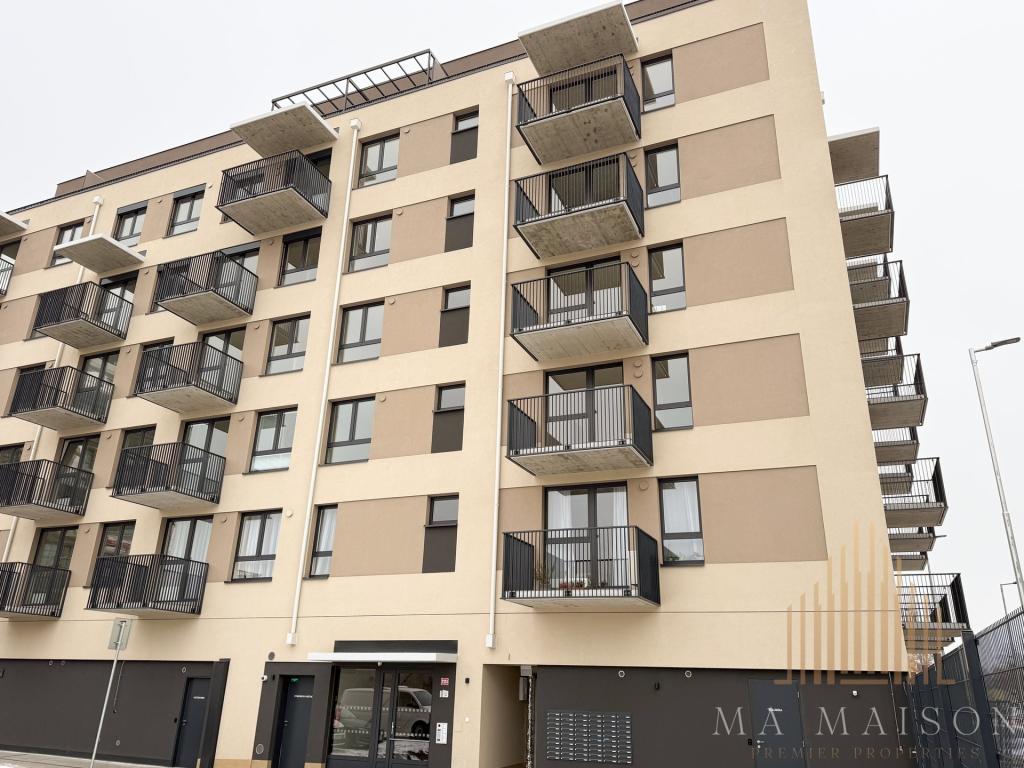 Pronájem bytu 1+kk 38 m2