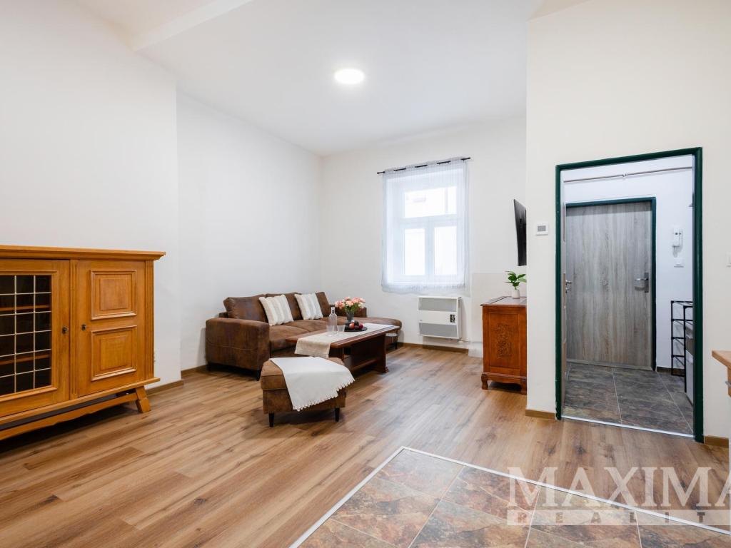 Prodej bytu 2+kk 53 m² – pohled 3