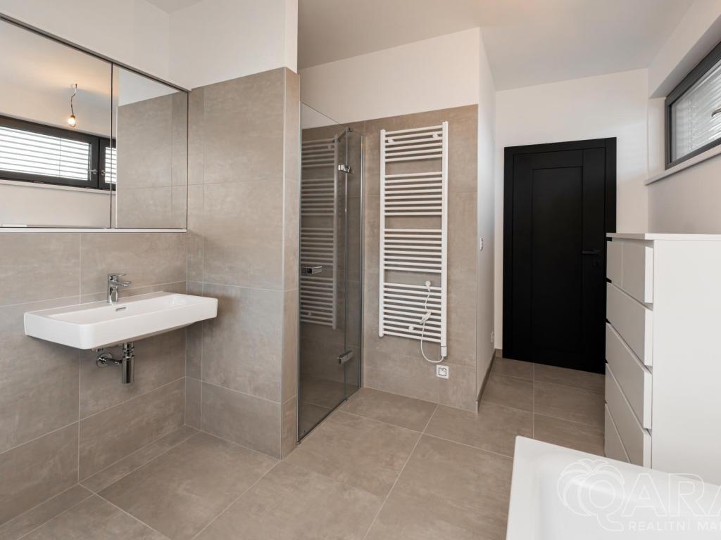 Prodej domu 183 m2, Vysoký Újezd – náhled fotky 18