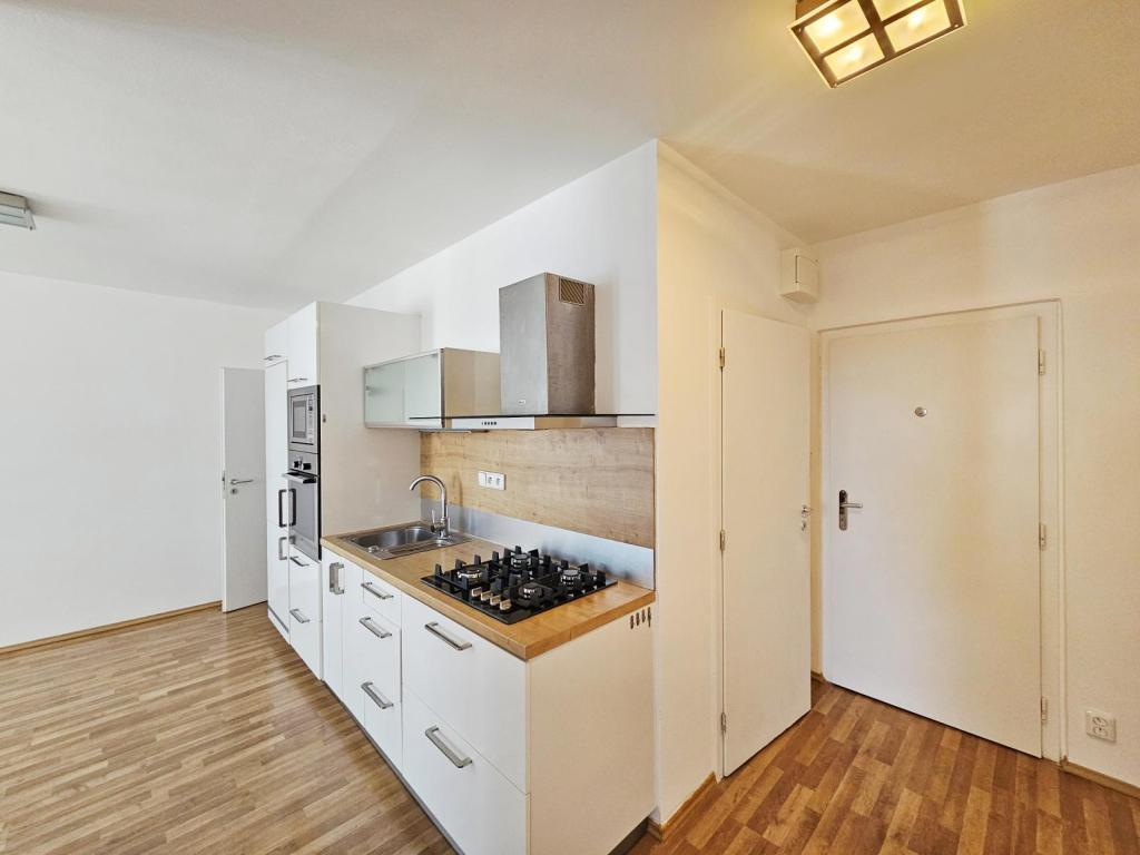 Pronájem bytu 2+kk 44 m2