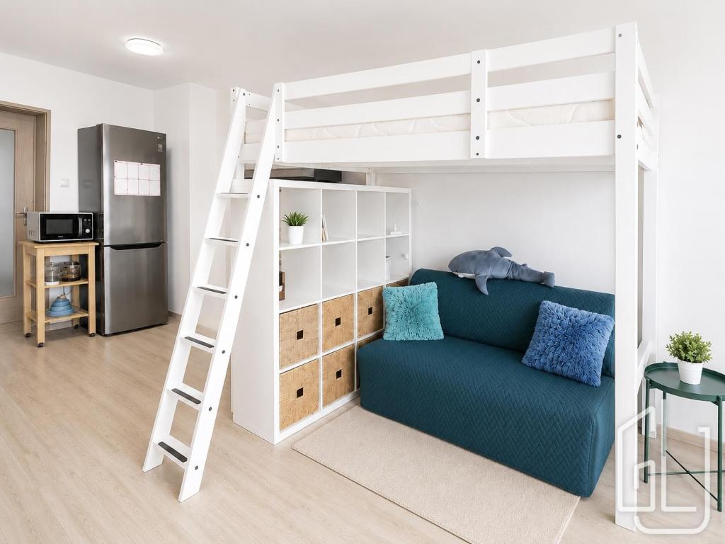 Pronájem bytu 1+kk 38 m2
